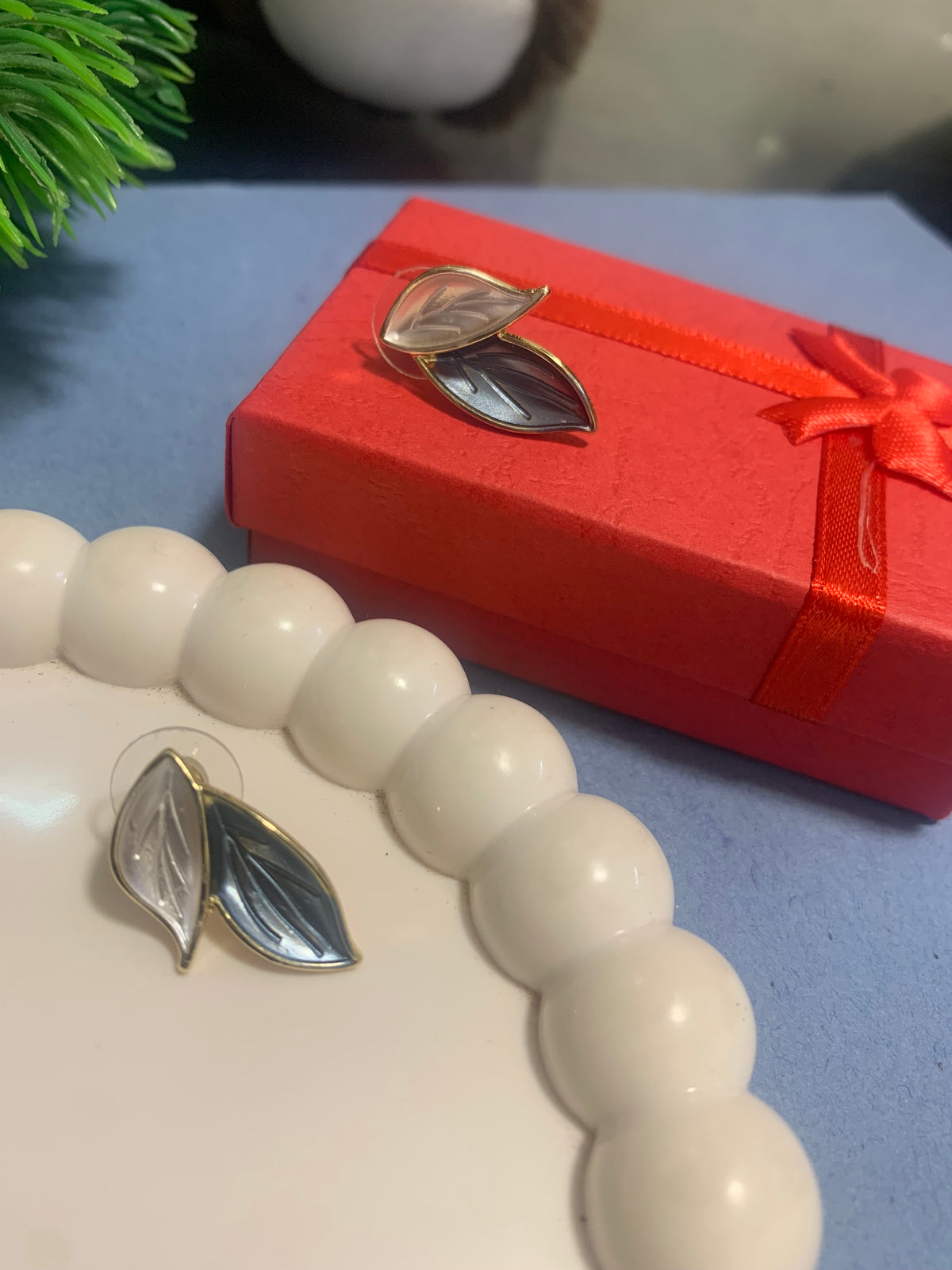 Leaf earrings