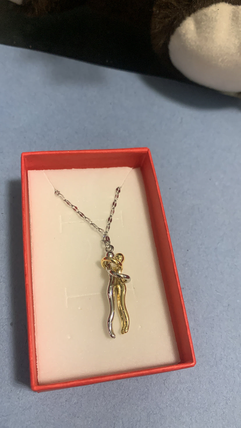 Hug necklace😍❤️