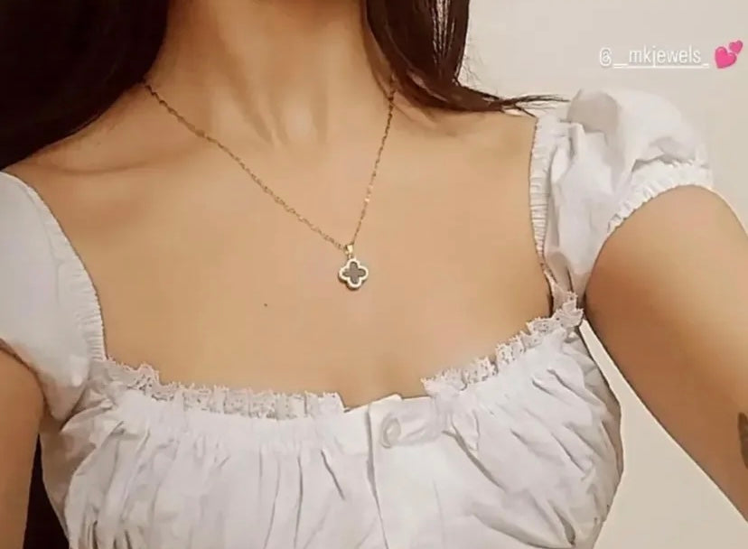 Flower necklace😍❤️
