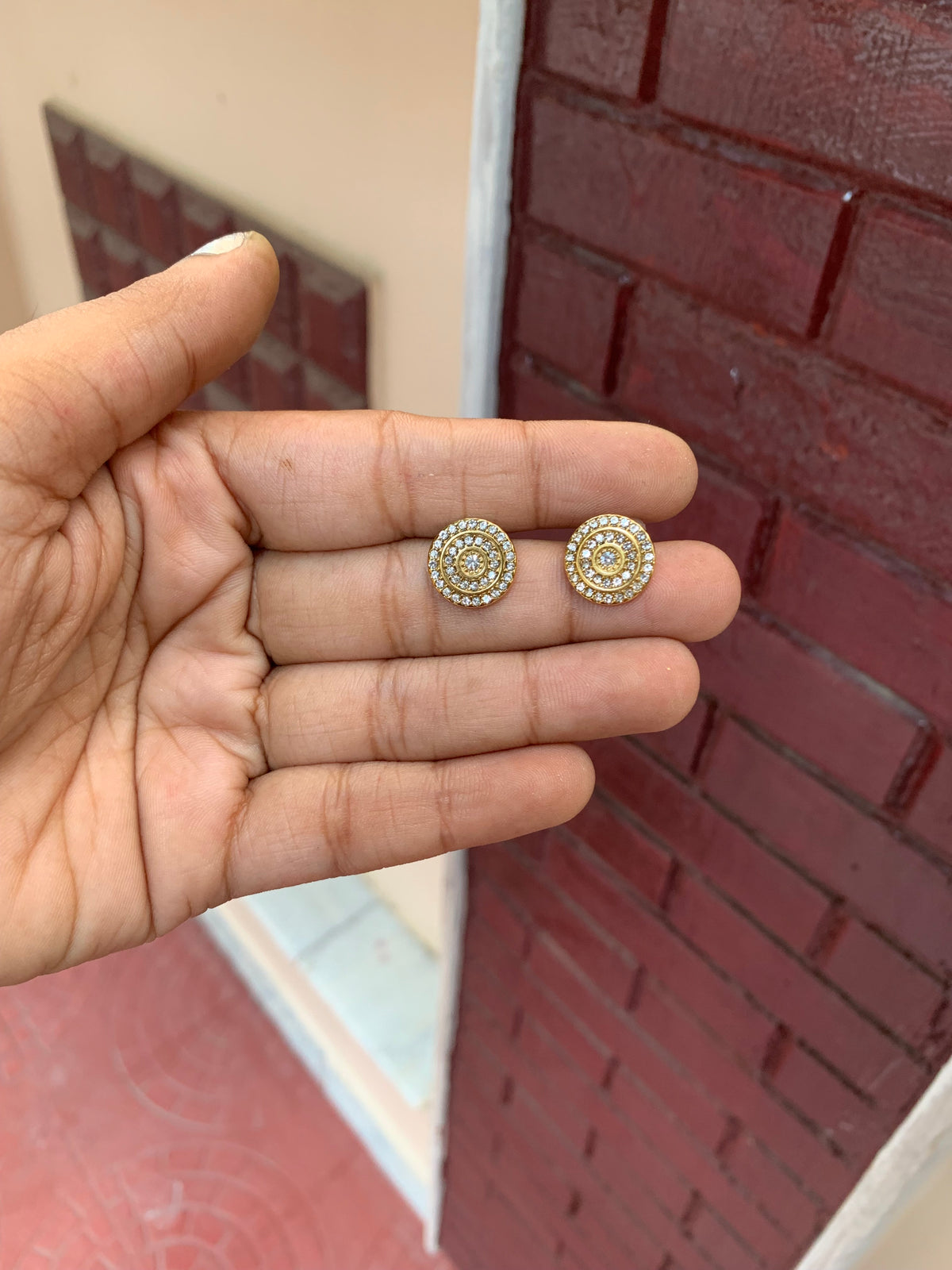 Gold and silver round anti tarnish earrings❤️